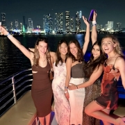 miami-yacht-party